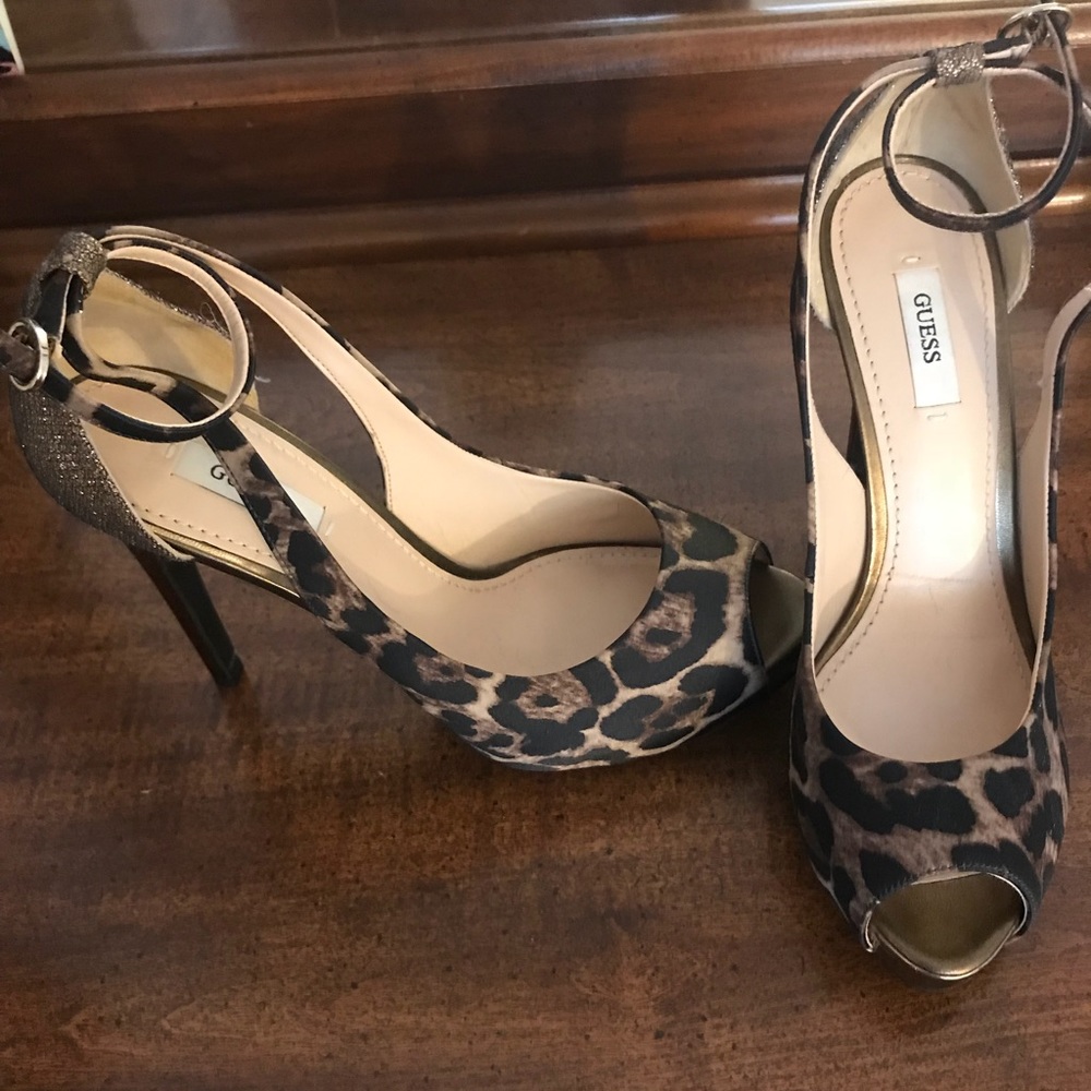 GUESS Heels